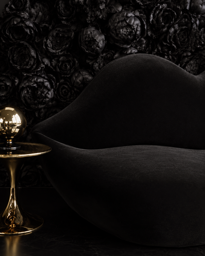The Kiss Chair